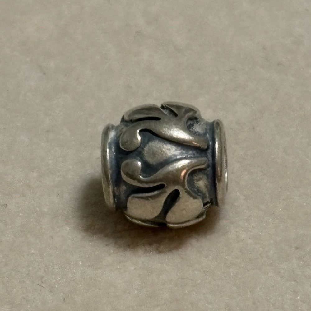 Pandora Friendly Florets Charm .925 Sterling Silver Authentic 790493 Retired
